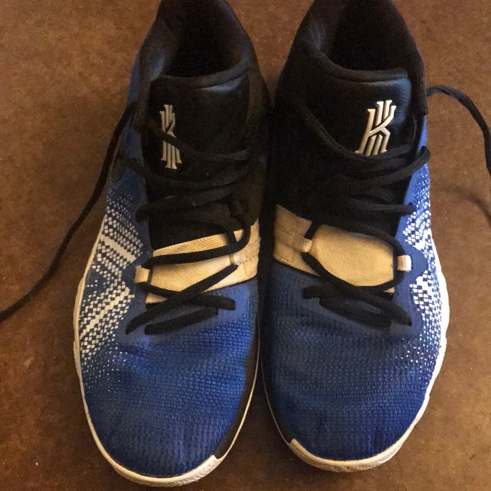 Kyrie Irving Basketball shoes